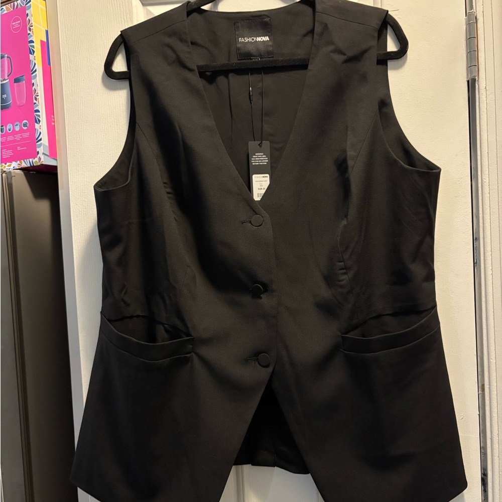 Fashion Nova Black Tailored Sleeveless Vest